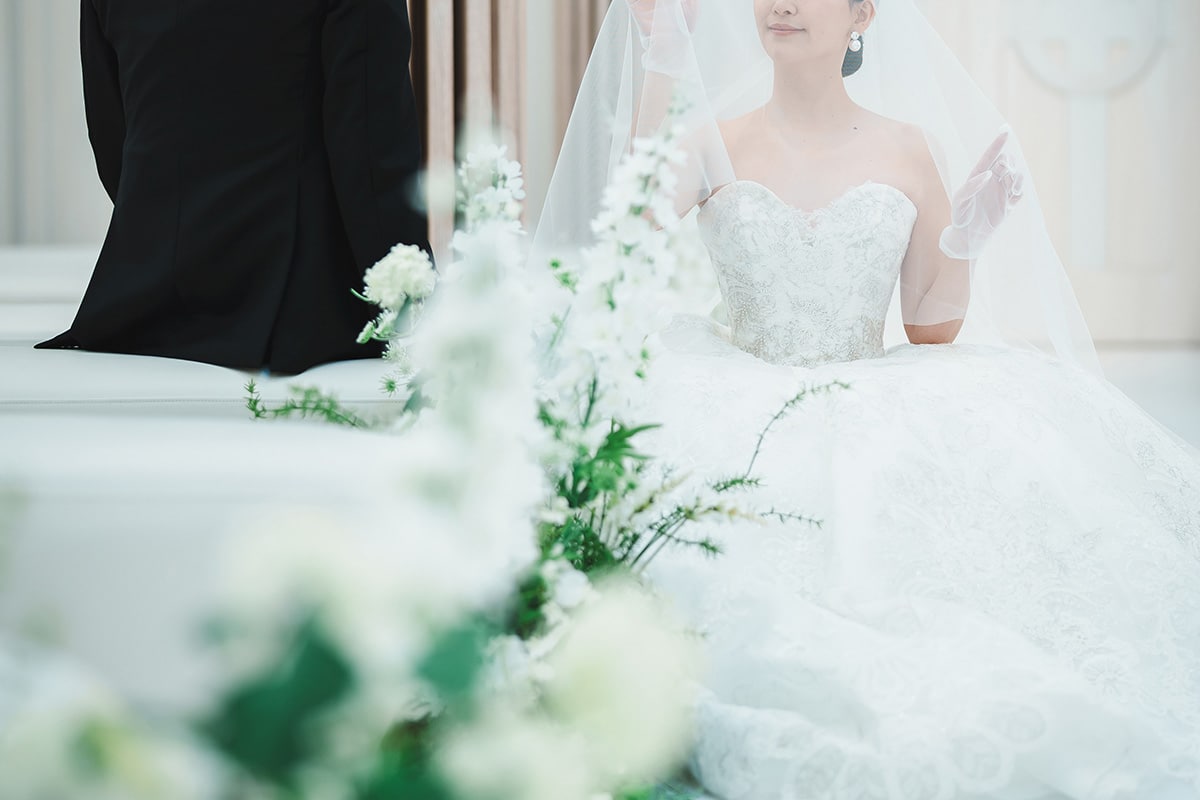 光と祝福が彩る、アートのような結婚式 イメージ