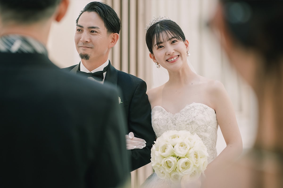 光と祝福が彩る、アートのような結婚式 イメージ