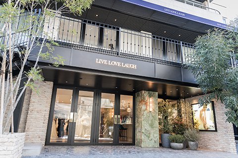 提携ドレスサロン【LIVE LOVE LAUGH】の表参道店が、2018年2月8日（木）オープンいたしました！